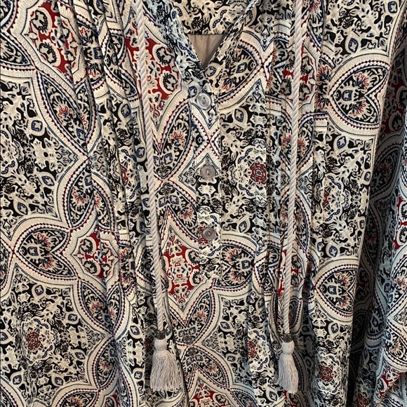 Davina Patterned Women's Top with Tassel Detail Boho size Large - Picture 4 of 6